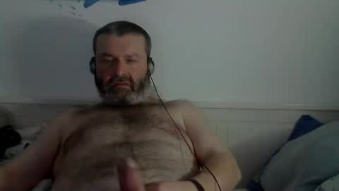 Snapshot of midhir chatting on February 2025 01:25:01 AM kike online show from February 2025 01:25:01 AM