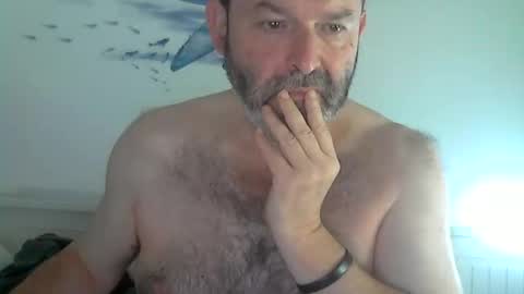 Snapshot of midhir chatting on September 2025 12:43:01 PM kike online show from September 2025 12:43:01 PM