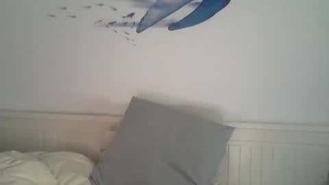 Snapshot of midhir chatting on January 2026 07:11:01 PM kike online show from January 2026 07:11:01 PM