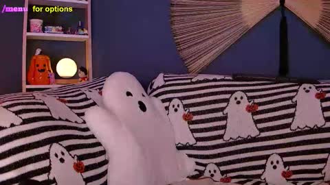 Snapshot of midnight__muse chatting on October 2025 04:31:01 AM Rain online show from October 2025 04:31:01 AM