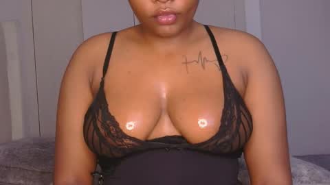 Snapshot of midnight_goddess chatting on April 2026 09:34:01 AM Kelly online show from April 2026 09:34:01 AM