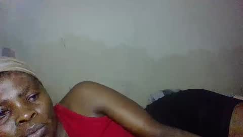 midnight_siren20 online show from April 2026 07:11:01 PM