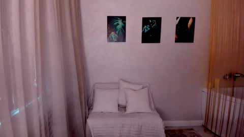 midnighteaura online show from March 2026 08:19:01 AM