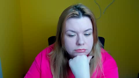 Snapshot of midnightmariana chatting on January 2026 12:21:02 PM Mariana online show from January 2026 12:21:02 PM