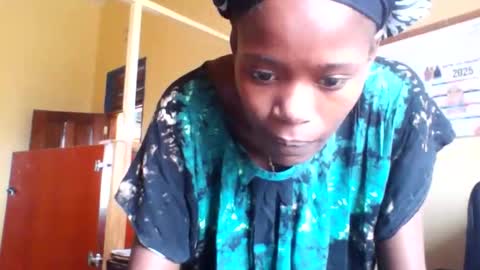 Snapshot of midnightn chatting on October 2025 09:42:02 AM midnightn online show from October 2025 09:42:02 AM