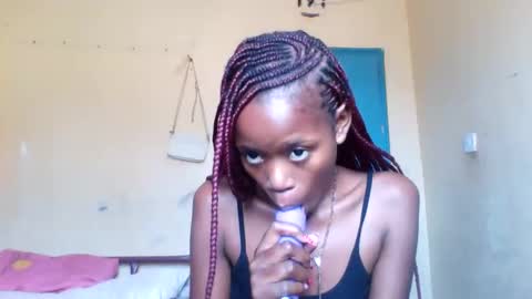 Snapshot of midnightn chatting on October 2025 07:07:02 AM midnightn online show from October 2025 07:07:02 AM