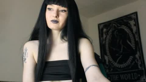 midnightsiren online show from May 2026 05:20:02 PM