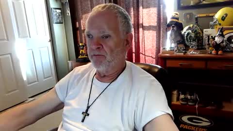 midwestdad09 online show from December 2025 07:19:02 PM