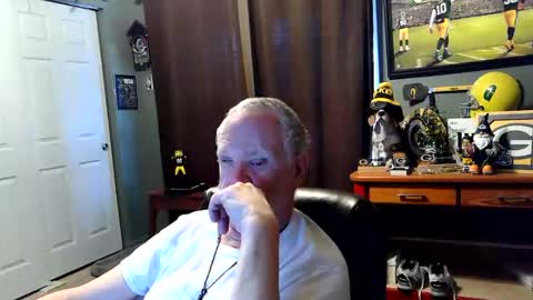 midwestdad09 online show from December 2025 07:31:01 PM