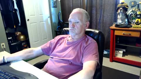 midwestdad09 online show from June 2026 07:49:01 PM