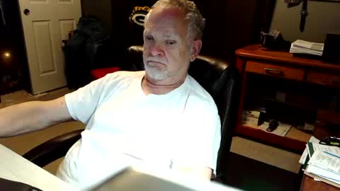 midwestdad09 online show from July 2026 12:42:01 AM