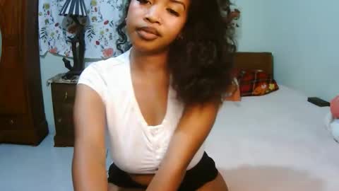 Snapshot of miel_07 chatting on May 2026 07:25:01 AM miel_07 online show from May 2026 07:25:01 AM