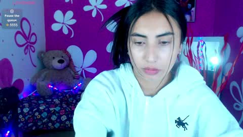 Nicole online show from July 2026 12:12:02 PM