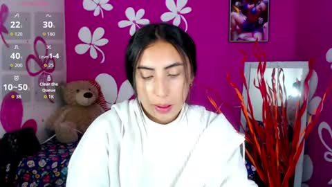 Nicole online show from July 2026 11:25:01 AM
