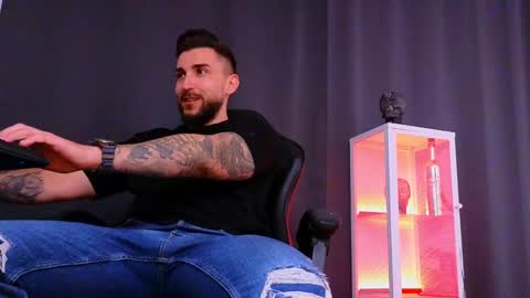 MightyAaron online show from February 2025 12:02:02 PM