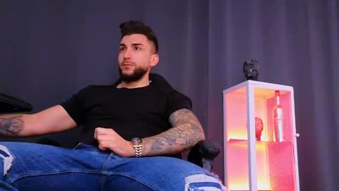 MightyAaron online show from February 2025 03:44:01 AM