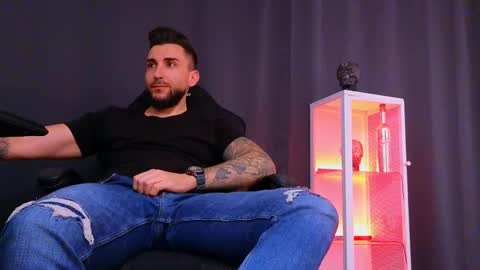 MightyAaron online show from February 2025 05:31:01 PM