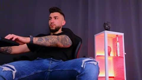 MightyAaron online show from February 2025 02:47:02 AM