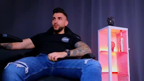 MightyAaron online show from February 2025 06:47:02 PM