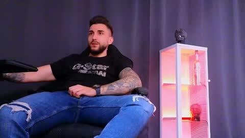 MightyAaron online show from February 2025 06:59:01 PM