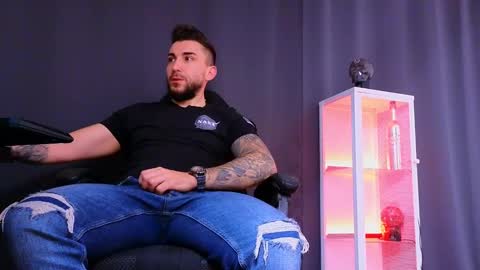 MightyAaron online show from March 2025 06:23:01 AM