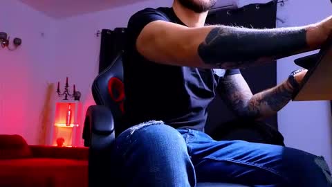 MightyAaron online show from September 2025 01:28:01 AM