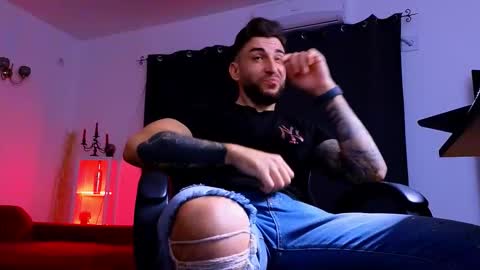 MightyAaron online show from November 2025 03:40:02 AM