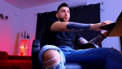 MightyAaron online show from December 2025 05:36:02 AM