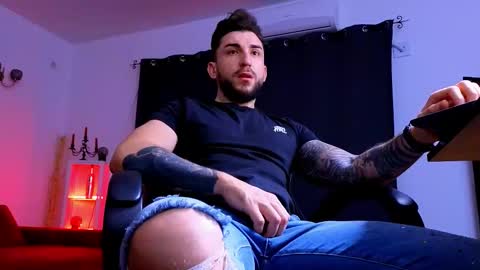 MightyAaron online show from February 2026 03:34:02 AM