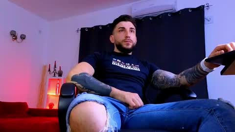 Snapshot of mightyaaron chatting on May 2026 03:45:02 AM MightyAaron online show from May 2026 03:45:02 AM