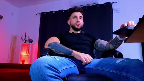 Snapshot of mightyaaron chatting on July 2026 05:19:02 PM MightyAaron online show from July 2026 05:19:02 PM
