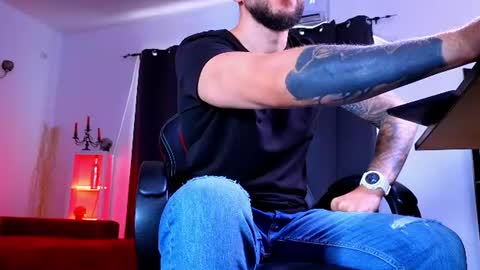Snapshot of mightyaaron chatting on July 2026 11:03:02 AM MightyAaron online show from July 2026 11:03:02 AM