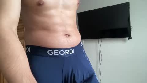 Snapshot of miguelmazo193 chatting on June 2026 08:59:02 PM miguelmazo193 online show from June 2026 08:59:02 PM