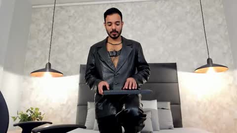 miguelsanfrancisco online show from October 2025 02:46:01 PM