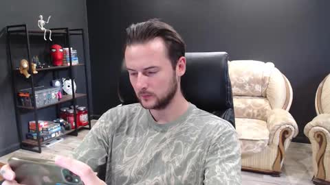 Misha Winchester online show from October 2025 12:35:02 PM