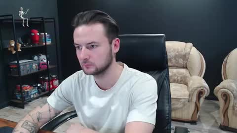 Misha Winchester online show from November 2025 10:15:02 AM