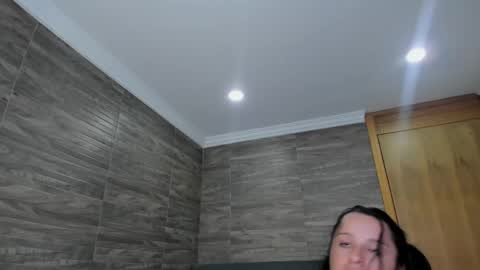 Mia online show from May 2026 07:24:02 AM