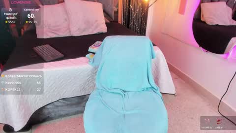 miia_deluxe_ online show from May 2026 02:20:02 AM