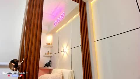 Snapshot of miia_parker_ chatting on October 2025 01:32:01 PM online show from October 2025 01:32:01 PM