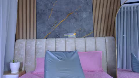 Snapshot of miia_scoott_ chatting on March 2026 12:16:01 PM miia scoott online show from March 2026 12:16:01 PM