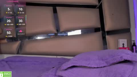 Snapshot of miia_spencer chatting on February 2026 02:53:01 AM Mia online show from February 2026 02:53:01 AM