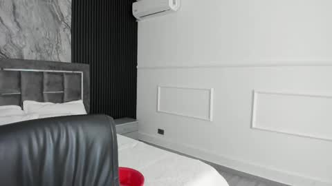 Snapshot of miiaamonroee chatting on March 2025 02:46:02 AM Mia Monroe online show from March 2025 02:46:02 AM