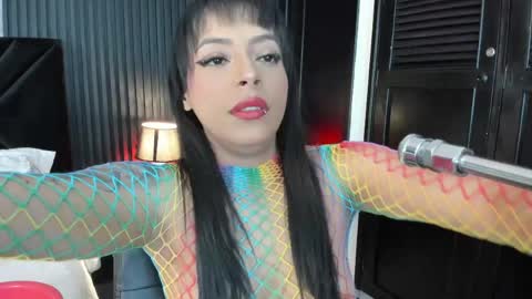 Snapshot of miiaamonroee chatting on April 2026 04:48:01 AM Mia Monroe online show from April 2026 04:48:01 AM