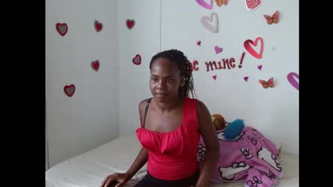 miiavelet online show from November 2025 05:01:02 PM