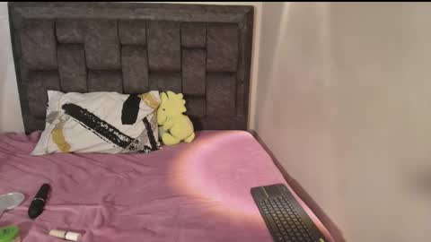 Emmy online show from September 2025 06:52:01 PM