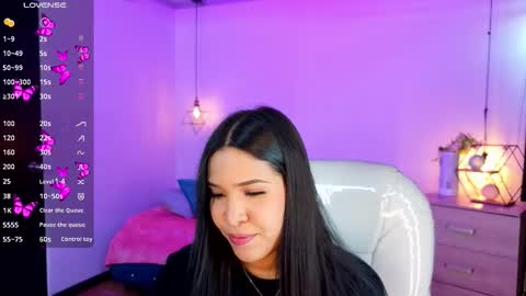 miiss_greyy online show from October 2025 12:17:01 PM