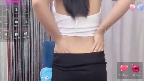 Snapshot of miixuuee chatting on March 2026 01:22:02 AM Ema online show from March 2026 01:22:02 AM