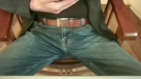 mik online show from October 2025 02:02:01 PM