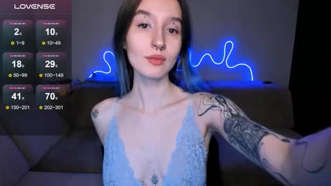 Snapshot of mika_reid chatting on February 2026 09:59:02 AM Mika online show from February 2026 09:59:02 AM