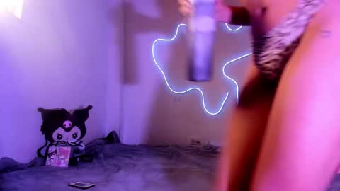 mika_velvet online show from September 2025 08:10:02 PM